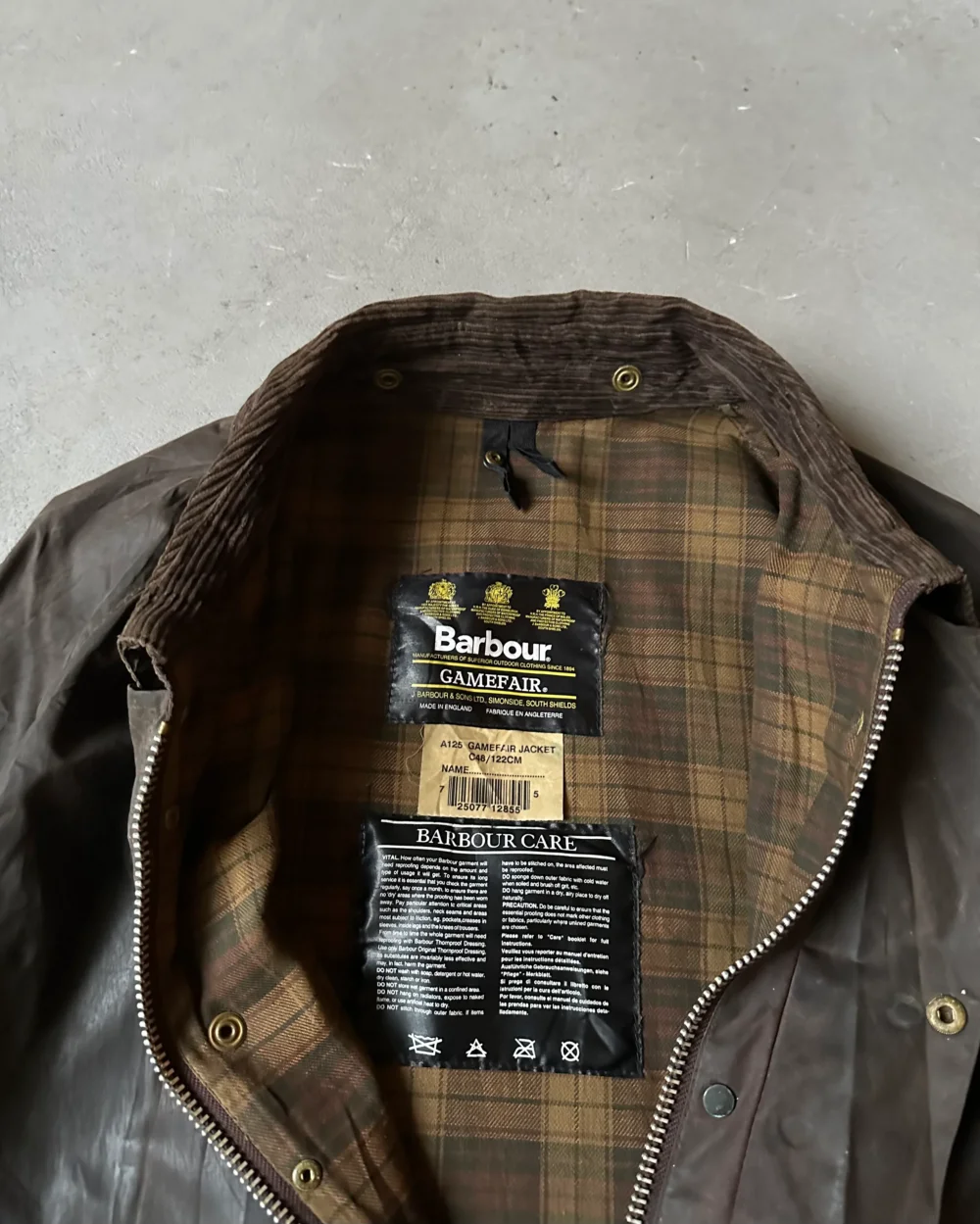 1990s - Distressed Brown Barbour Gamefair Jacket - 48 - 2