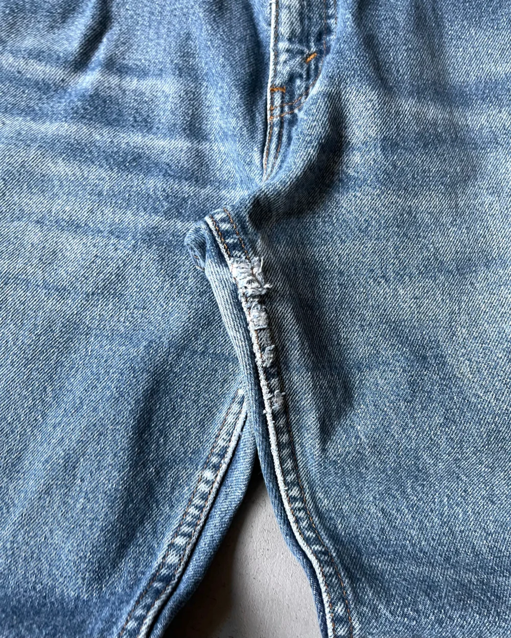 1990s - Distressed 505 Levi's Jeans - 29x30 - 4