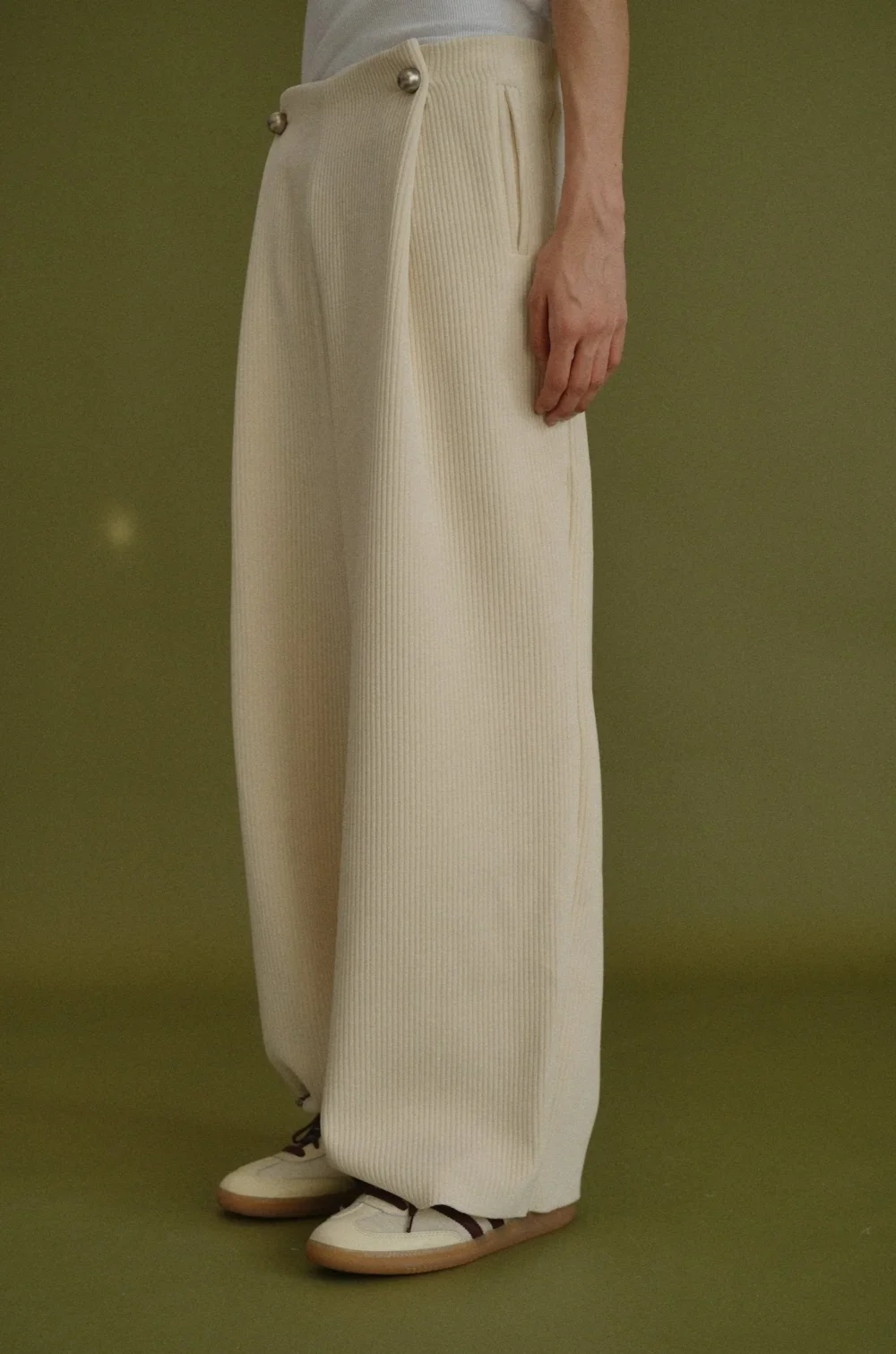 PLEATED POINT TROURSER - 3