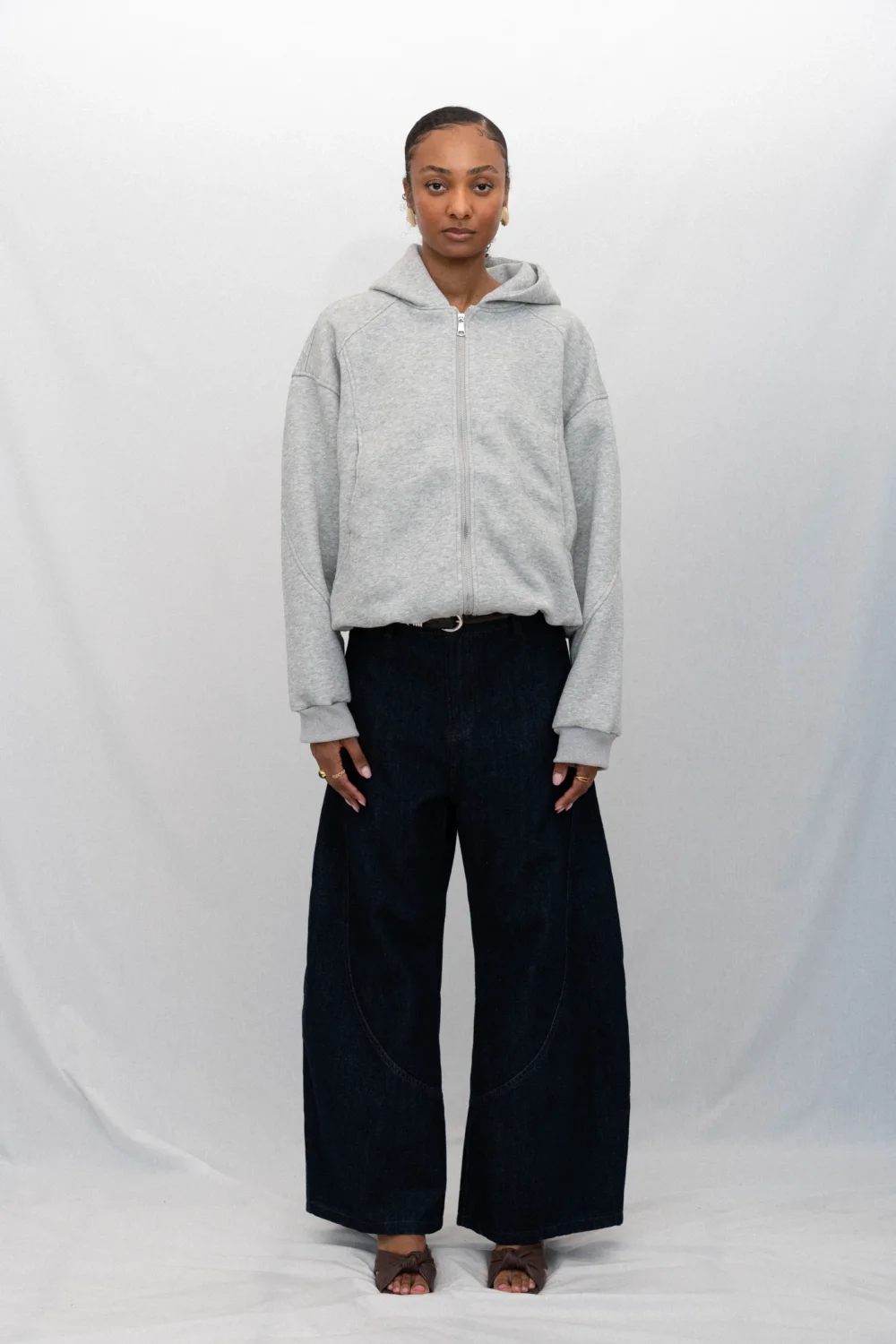 TAILORED SWEAT HOODIE