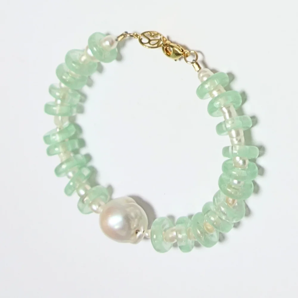 Mint and Freshwater Pearl Rondelle Wave Bracelet with Baroque Pearl