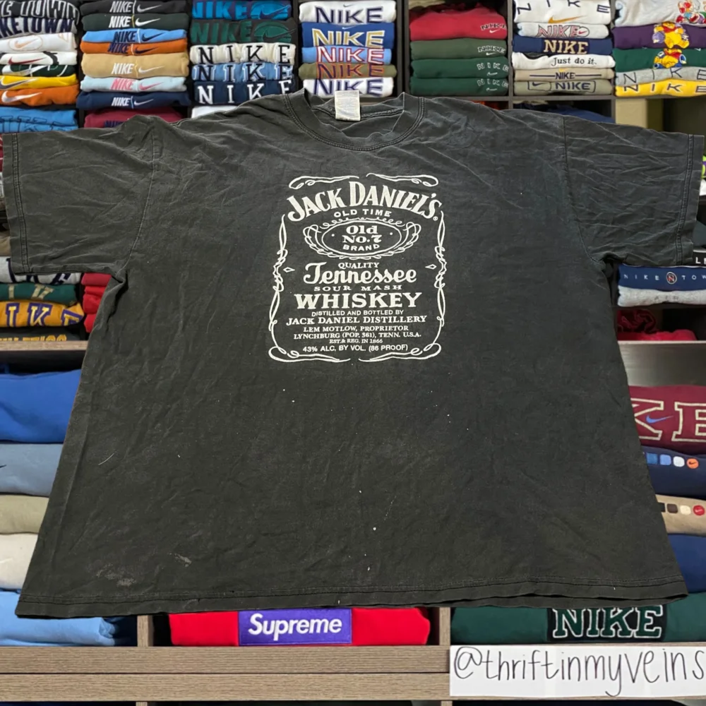 vtg jack daniel shirt (xlarge)