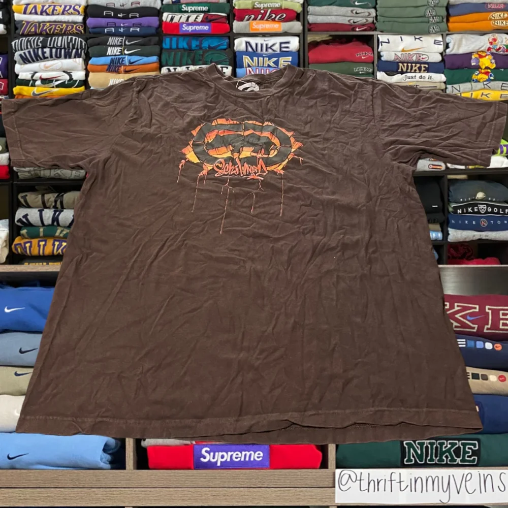 Y2K ecko unlimited brown shirt