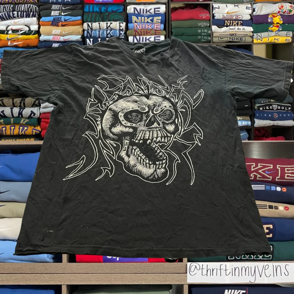 Skeleton skull skater shirt