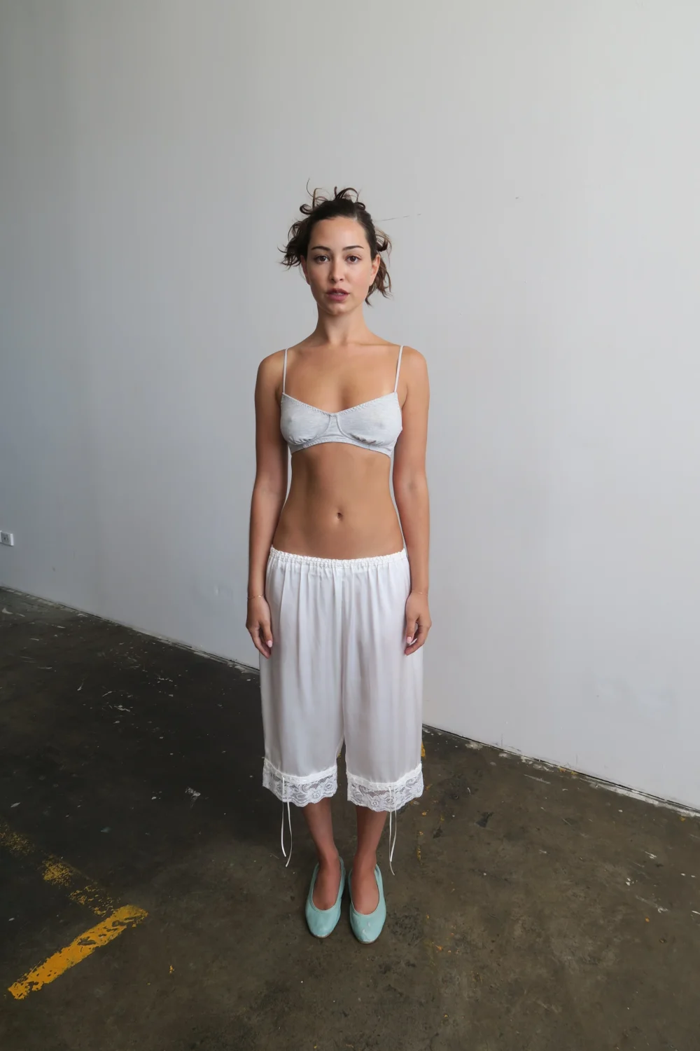 Verona Silk Capris - white
