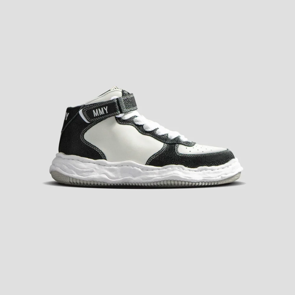 WAYNE OG SOLE MID-TOP PEBBLE LEATHER SNEAKERS