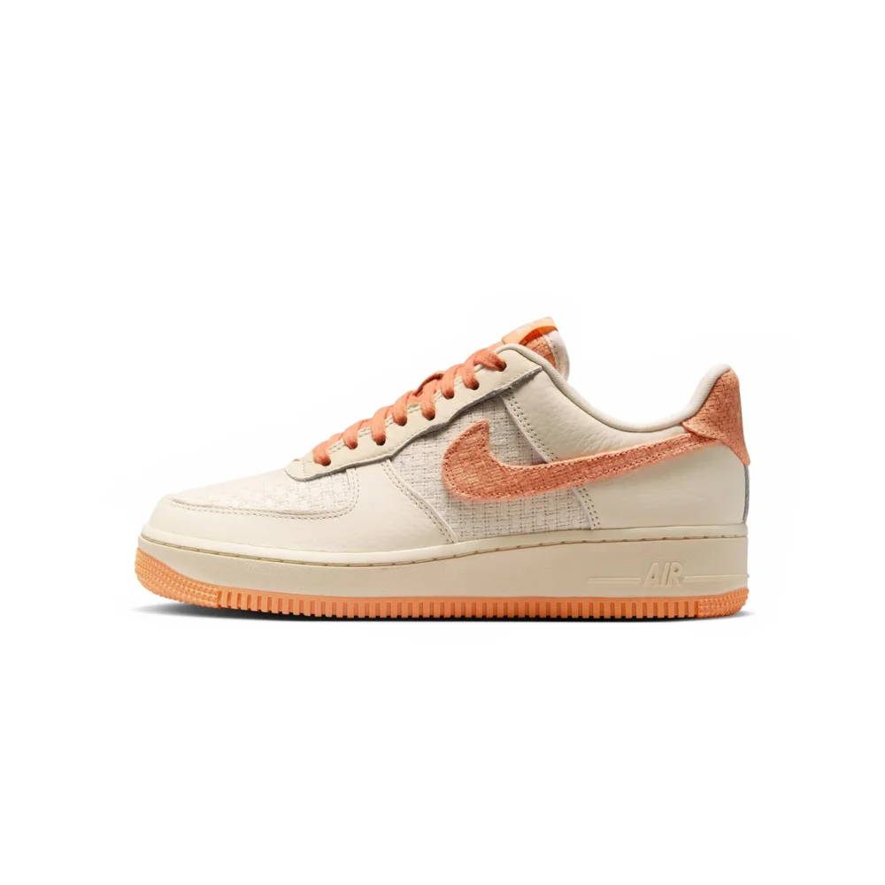 Nike Womens Air Force 1 '07 Shoes