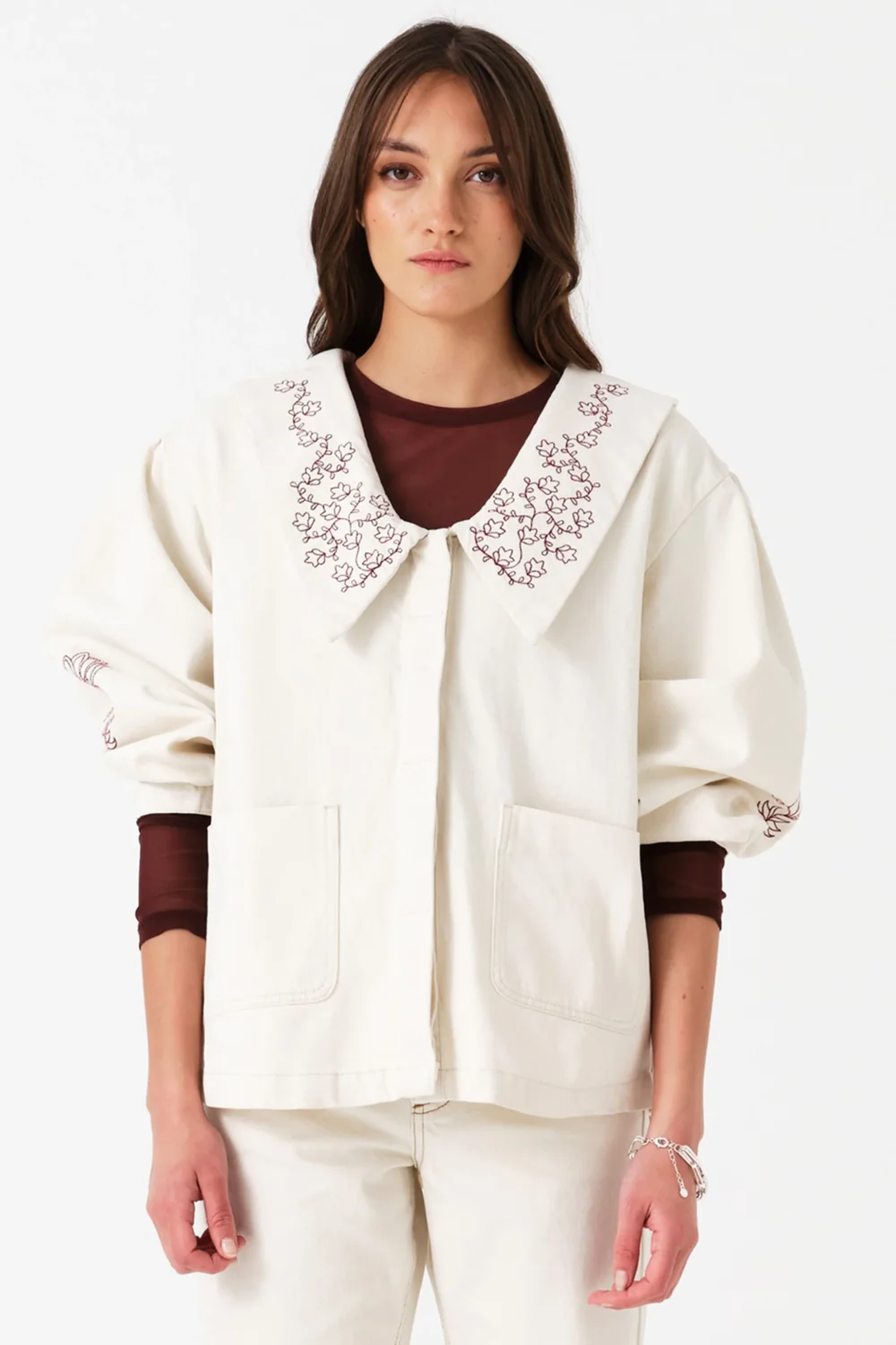 Neve Flower-Embroidered Denim Jacket in Ecru