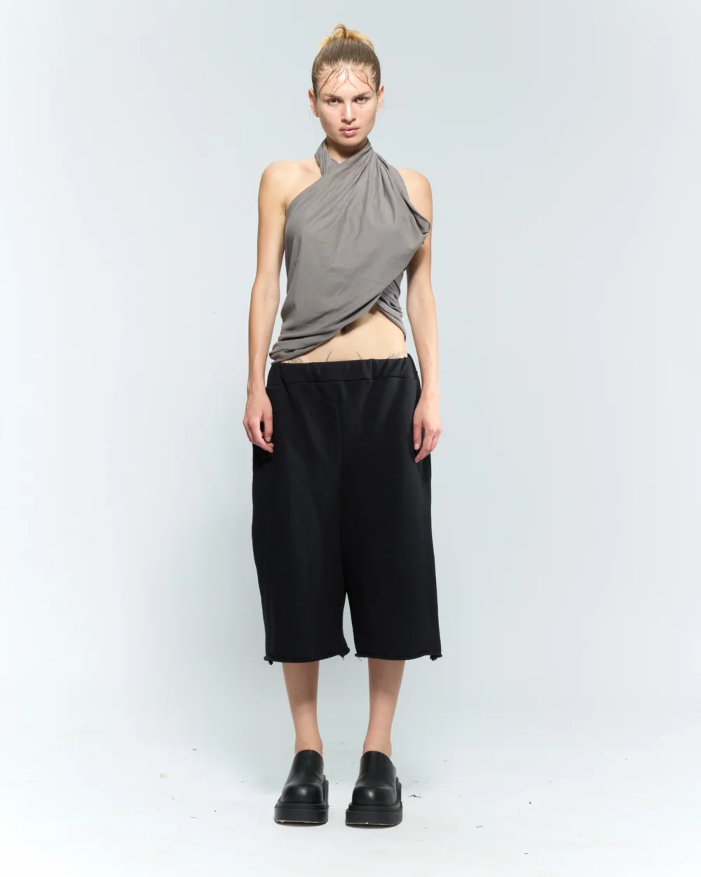 SWEAT SHORTS