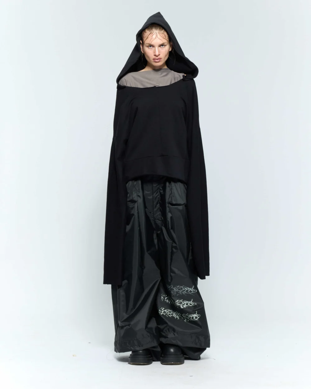 WITCH HOODIE