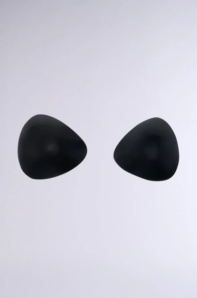 ULTIMATE PUSHUP NIPPIE CUTLETS IN BLACK