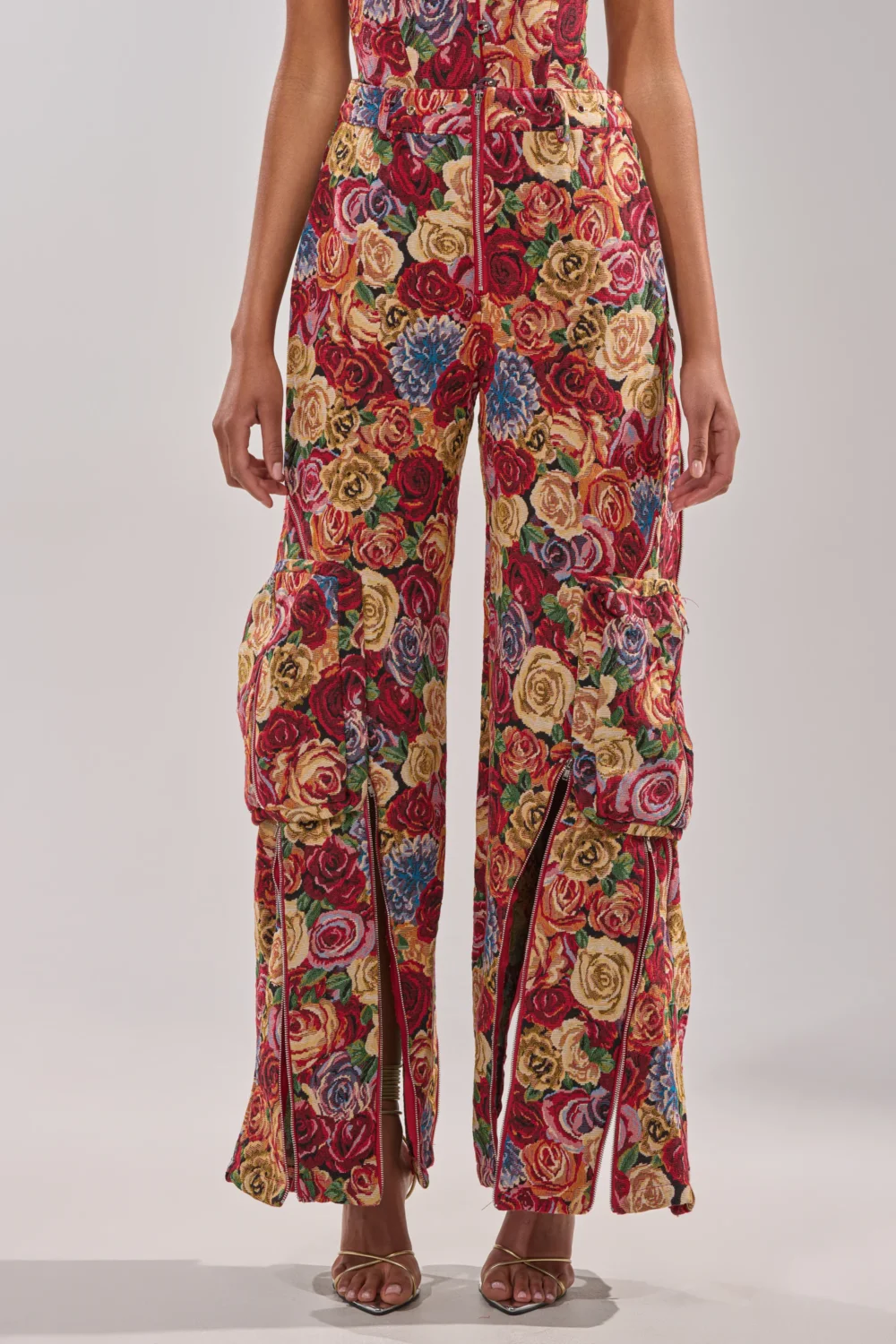 INTO THE THICK OF IT FLORAL CARGO PANT