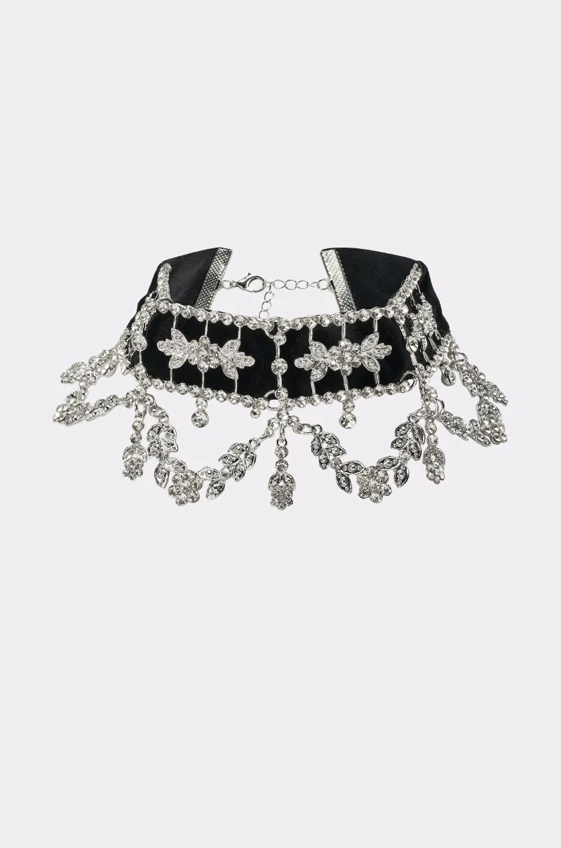 WHERES THE PARTY CHOKER NECKLACE
