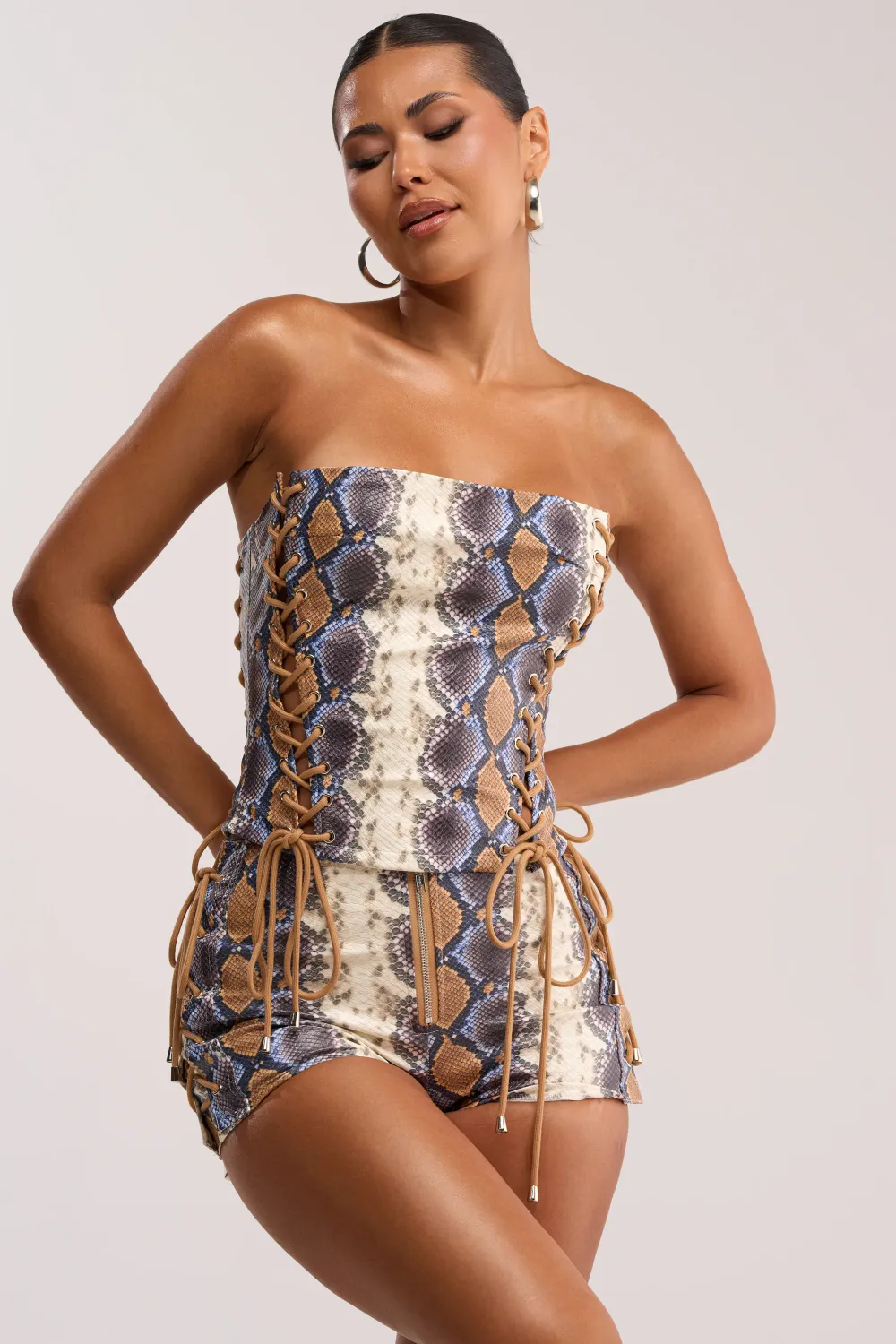 YOU KNOW I WANT YOU BABY LACE UP CORSET