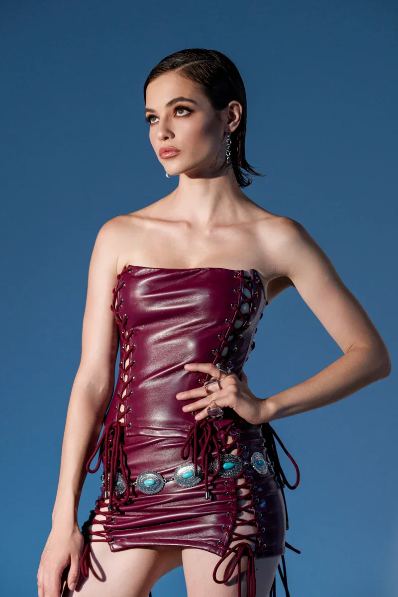 YOU KNOW I WANT YOU BABY LACE UP CORSET