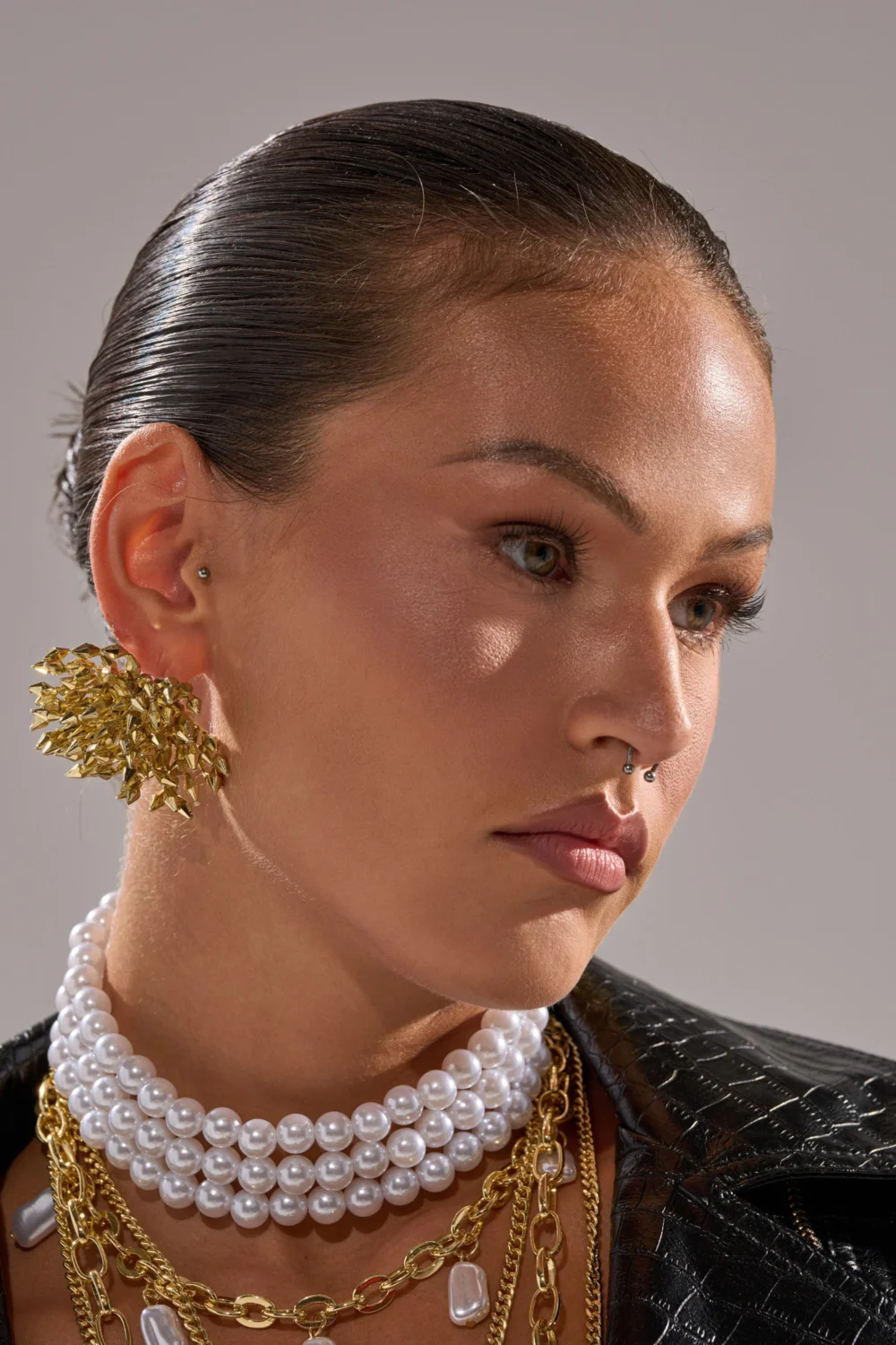 EDGY VIBE EARRING - 2