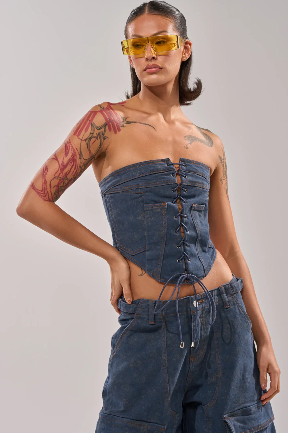 BOLD LACE UP CORSET