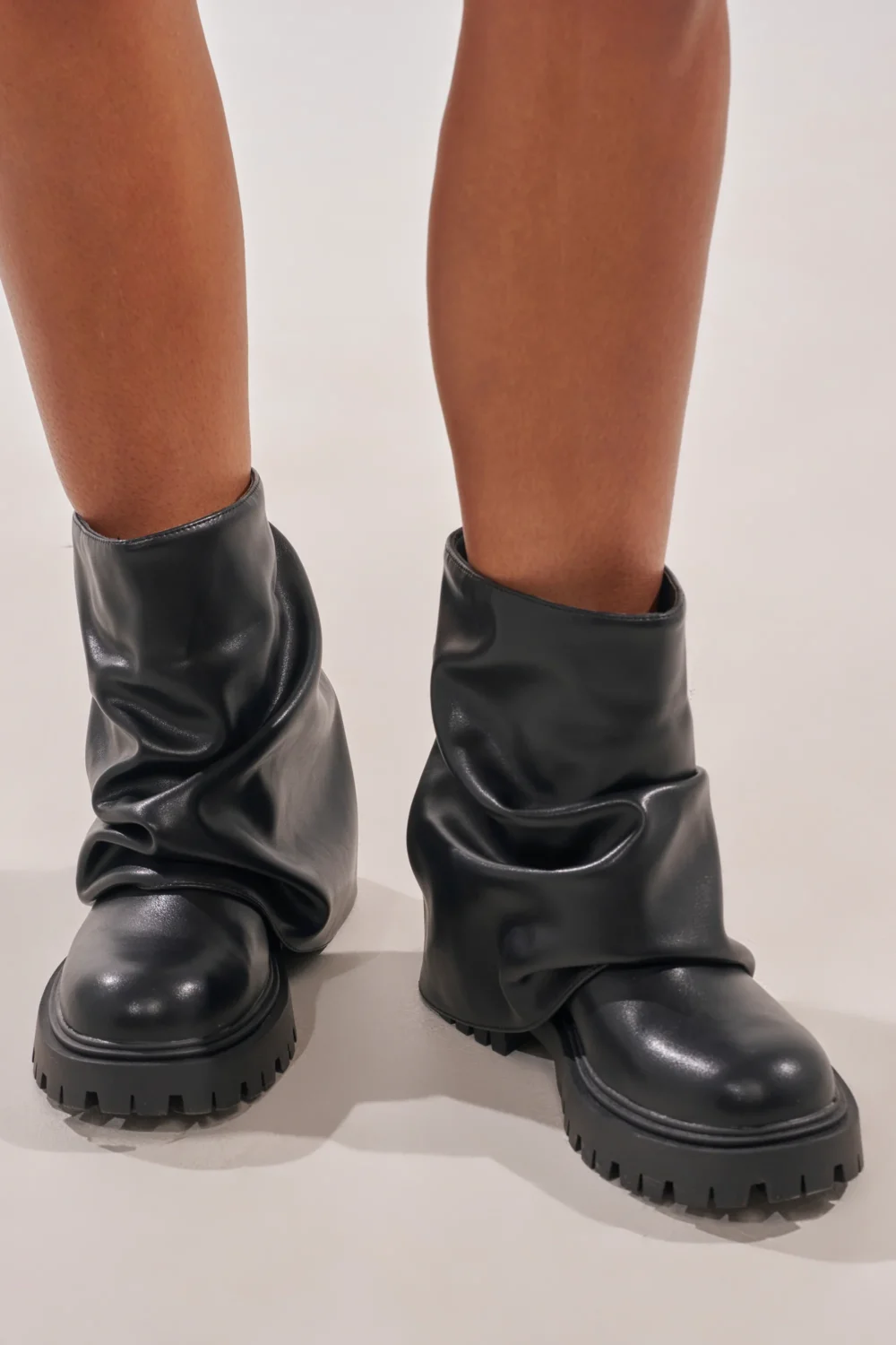 AZALEA WANG CLARKE BLACK PU SLOUCHY SHORT SHAFT COMBAT BOOTIE