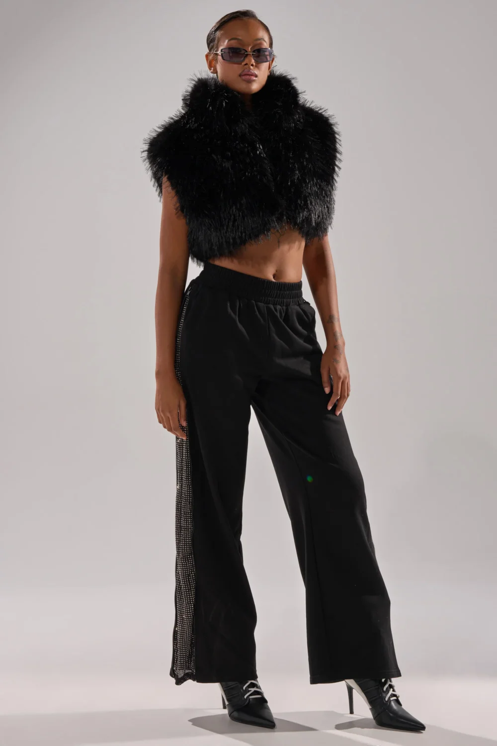 OPEN UP WIDE LEG JOGGER WITH RHINESTONE