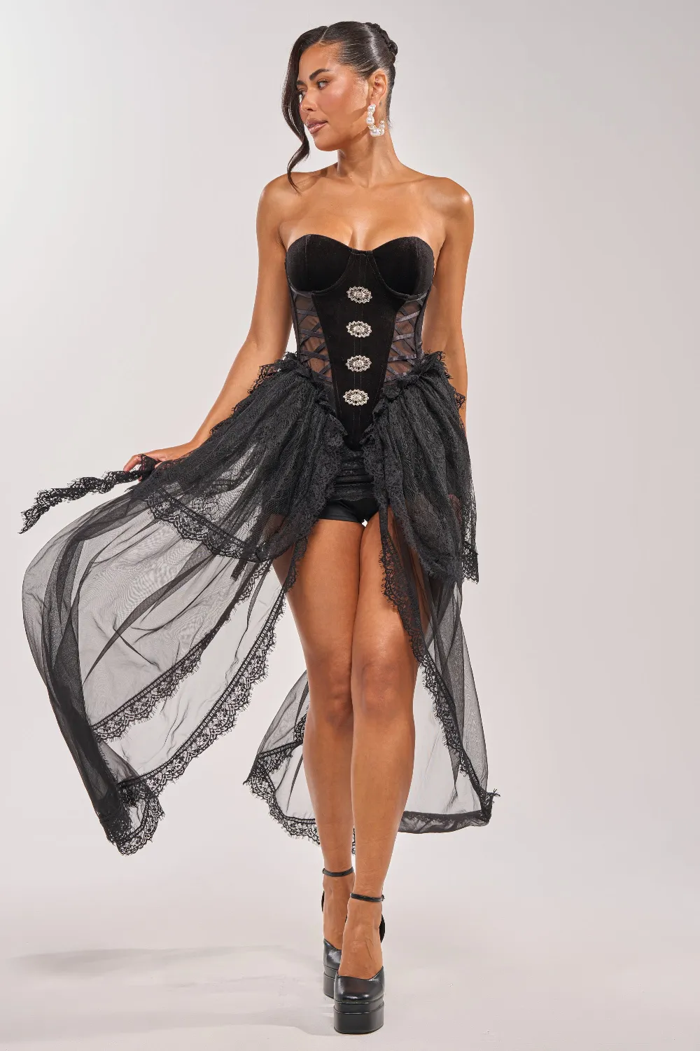 SHE IS DRAMA CORSET