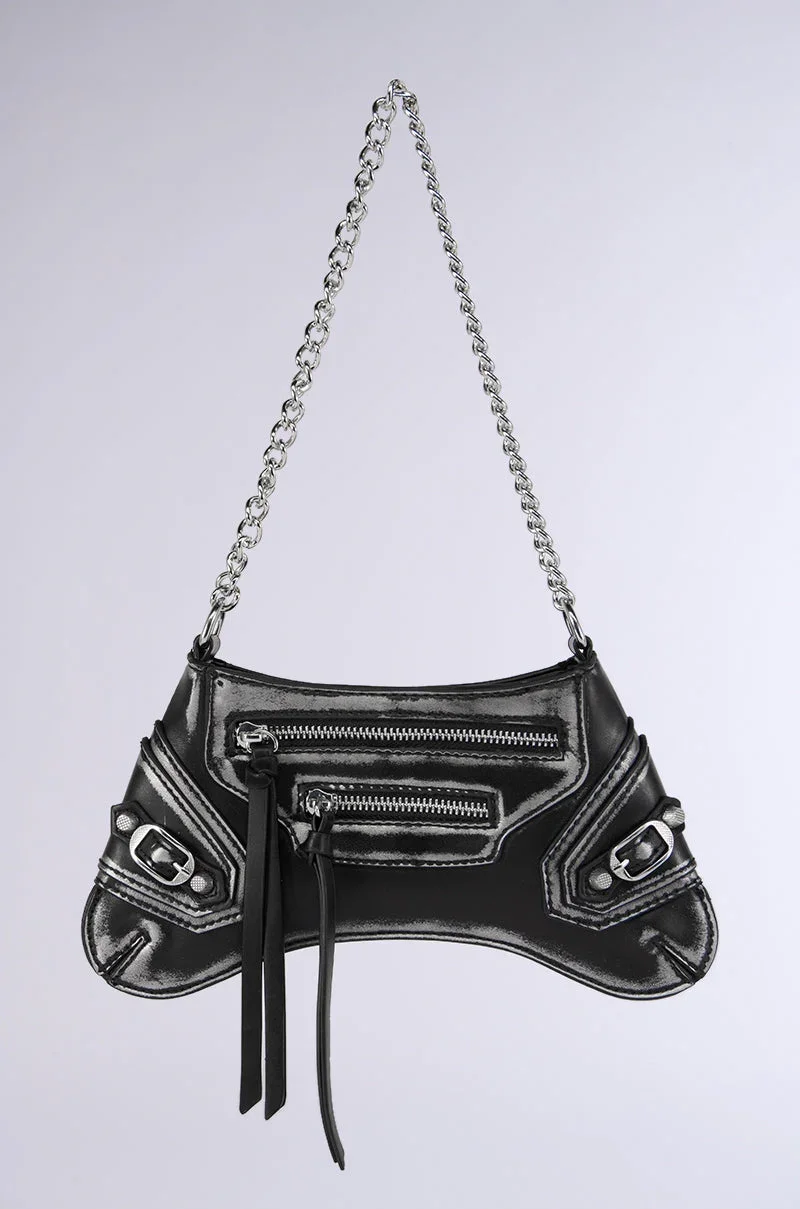 VINTAGE VIBES DISTRESSED PURSE