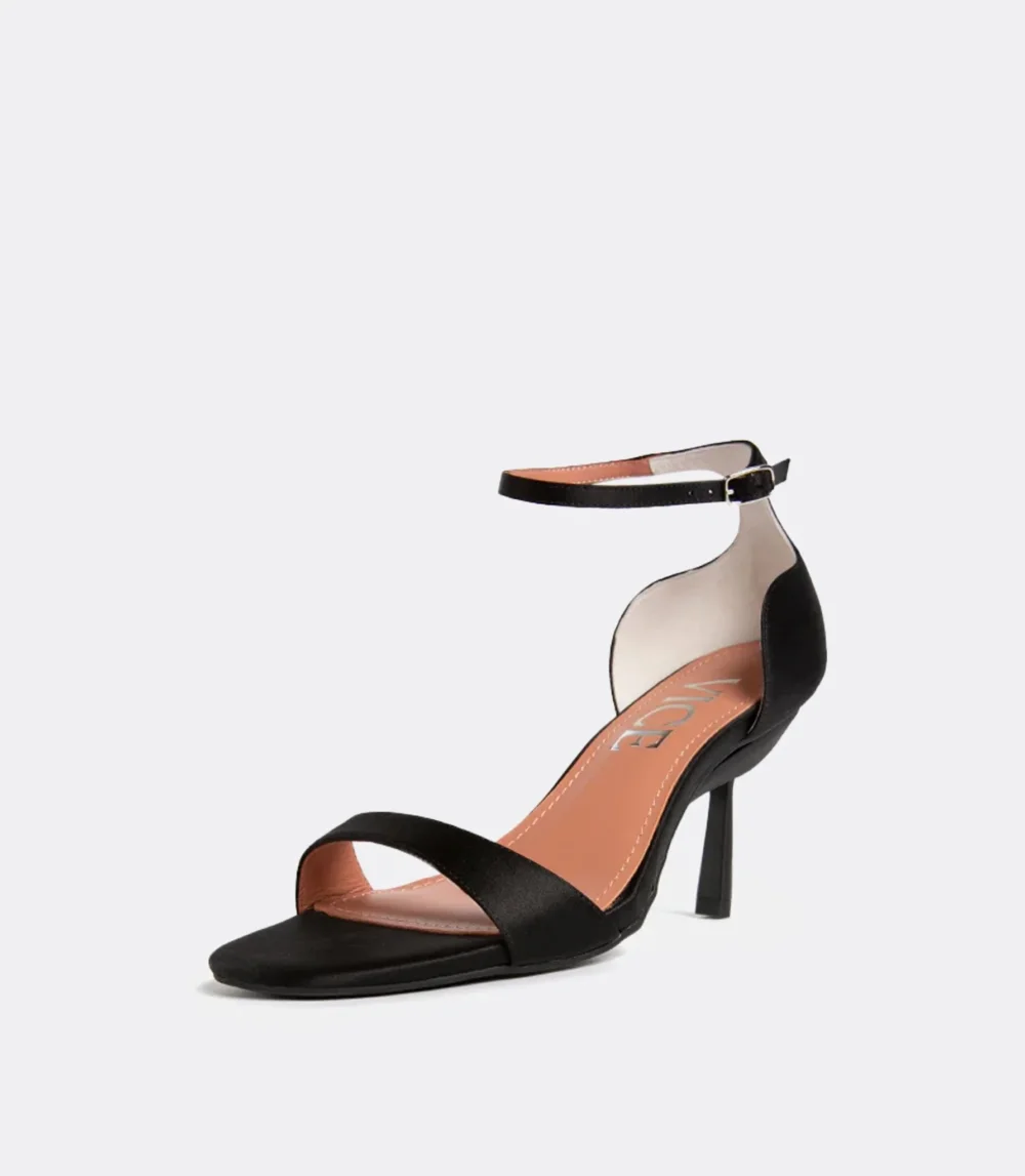 Editor Sandals in Black