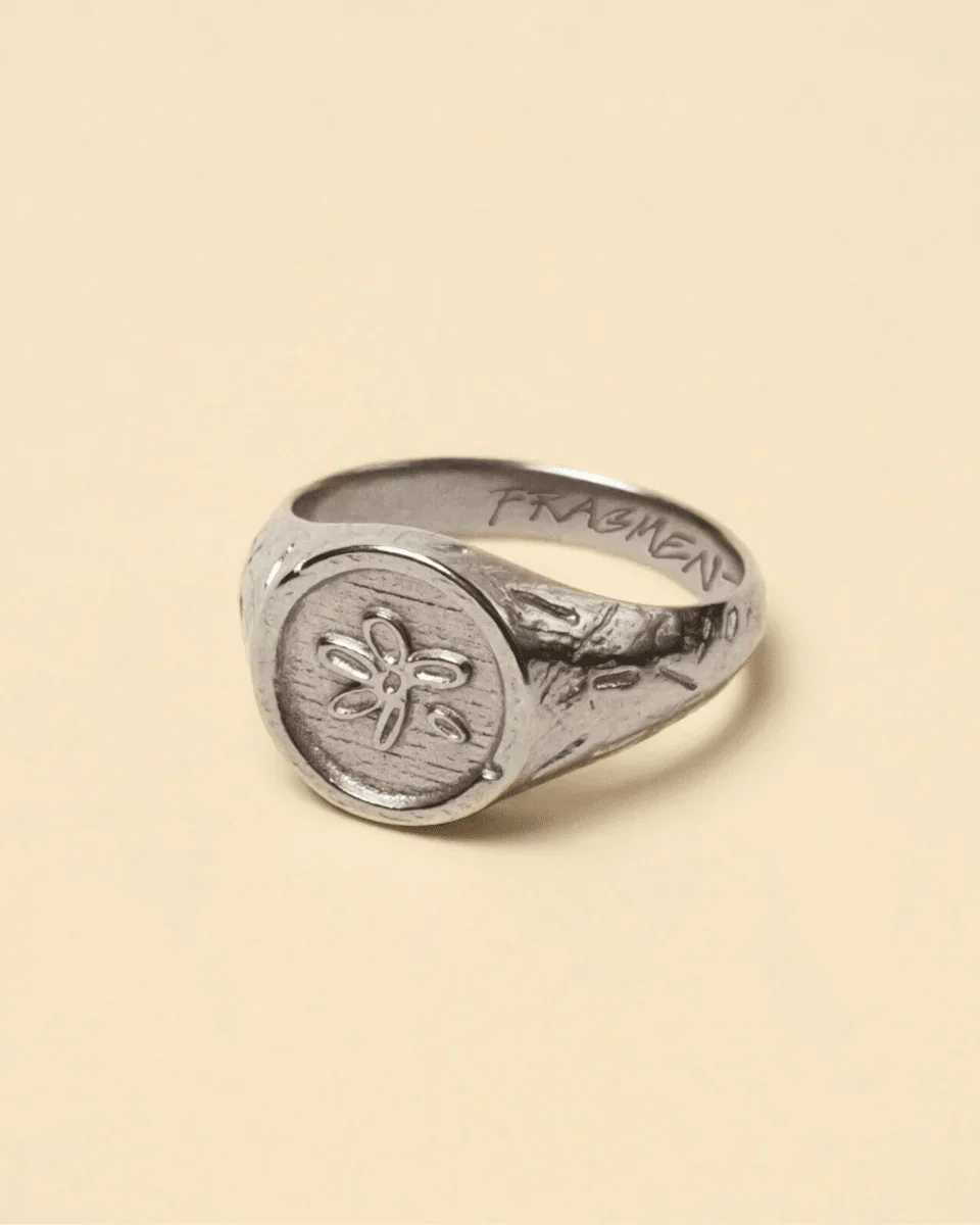 LOST PETAL RING