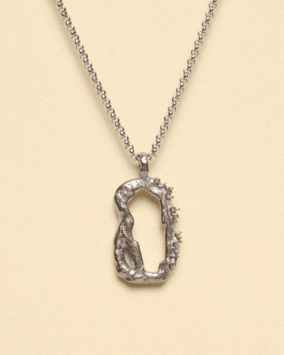 ART DE VIVRE NECKLACE