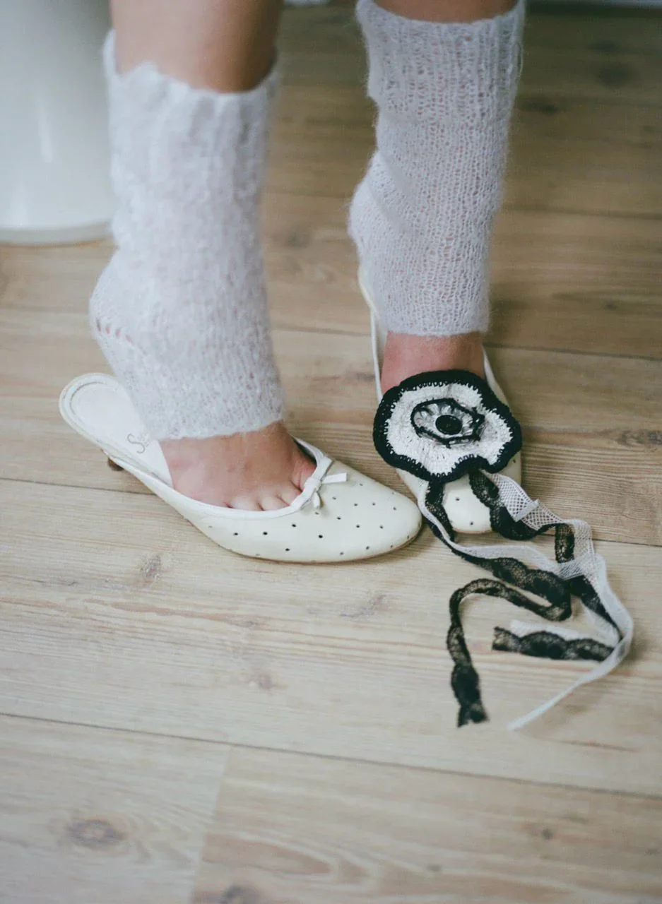 Flower Brooch Black & White - 5
