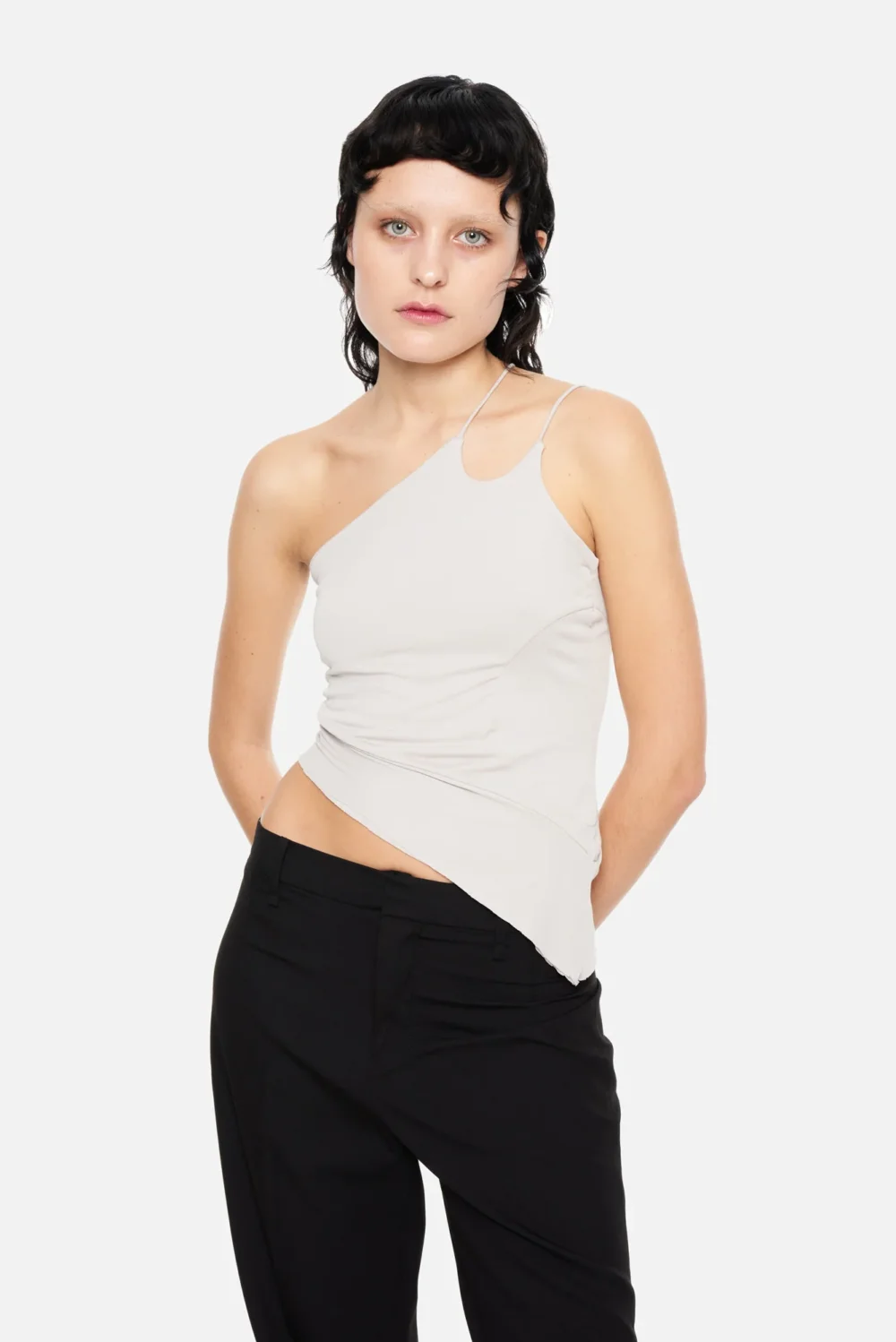 ASYMMETRIC DOVE TOP
