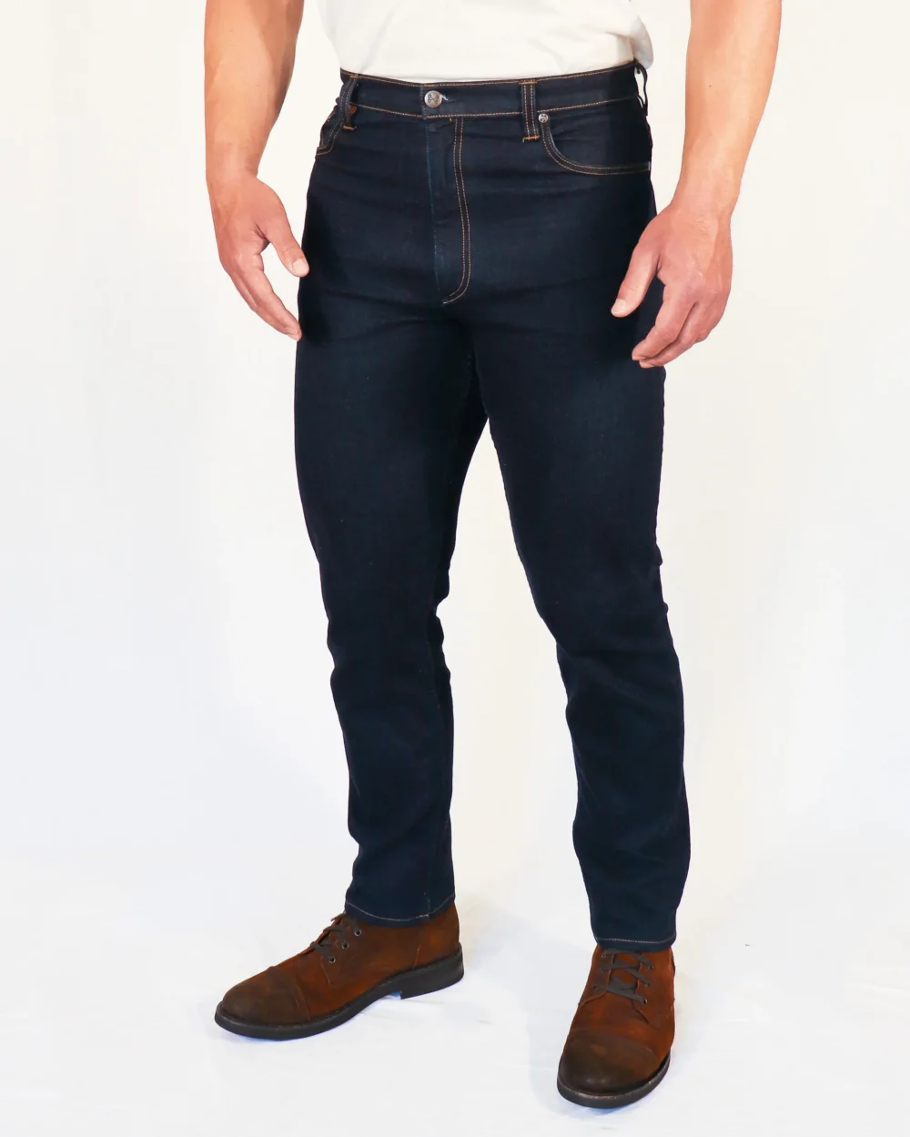 SLIM FIT JEANS