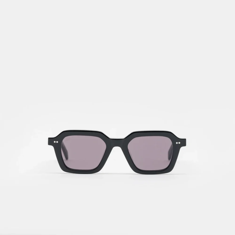 Era Sunglasses in Black