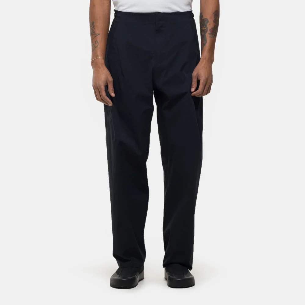 Spere Cargo Pant in Black