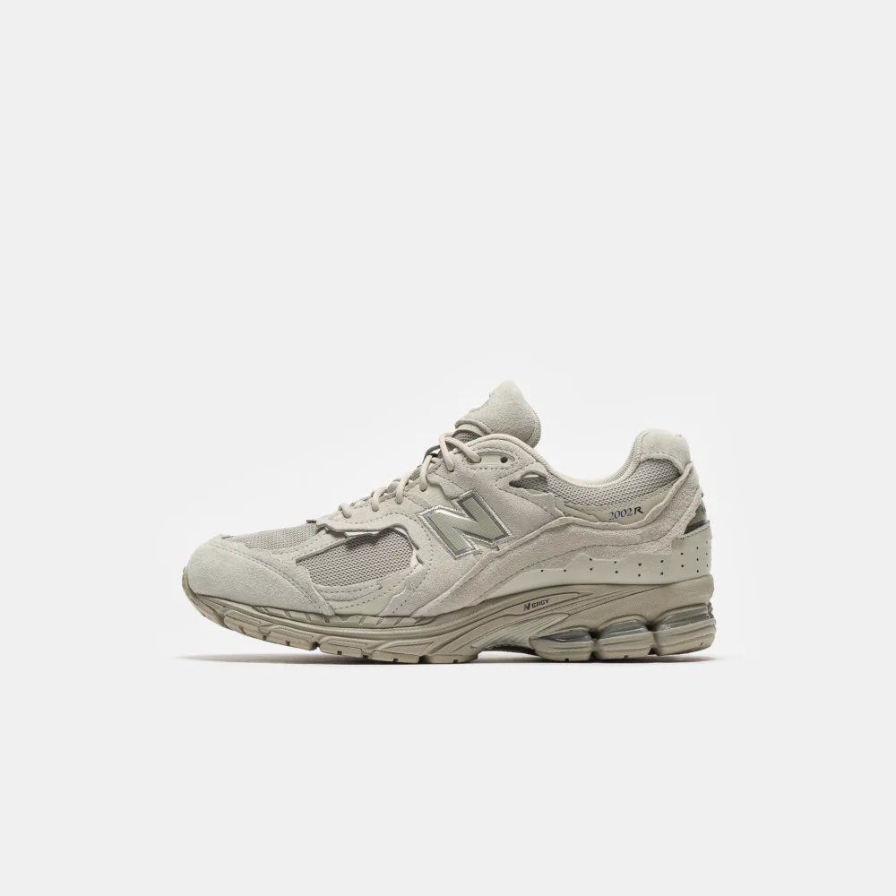 2002DX Sneaker in Shipyard/Silver Metallic