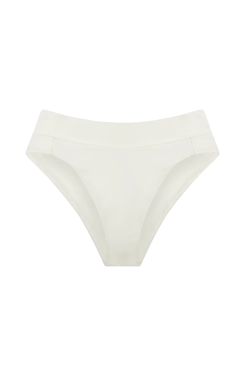 NAOMI BOTTOM TOP IN SAND