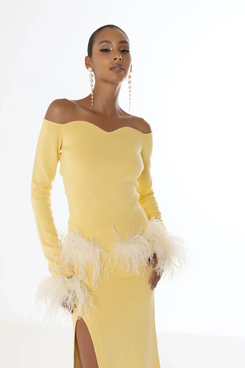 YELLOW VANILLA KNIT TOP WITH DETACHABLE FEATHER CUFFS - 2