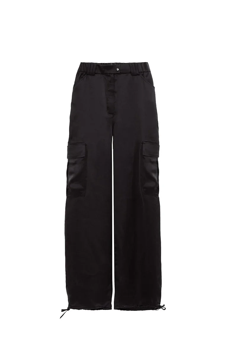 SILKY CARGO PANTS WITH SOLDIERLIKE POCKETS IN BLACK