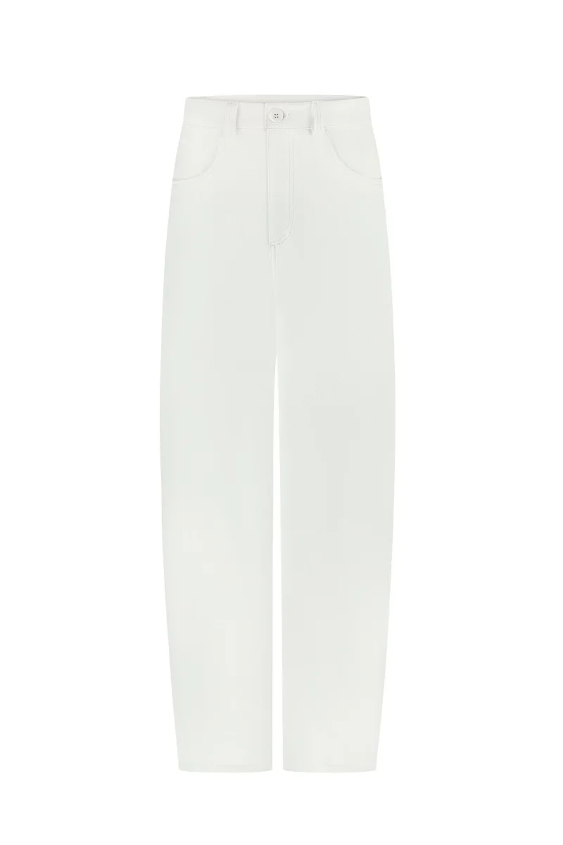 MILK COLORED RELAXED FIT JEANS
