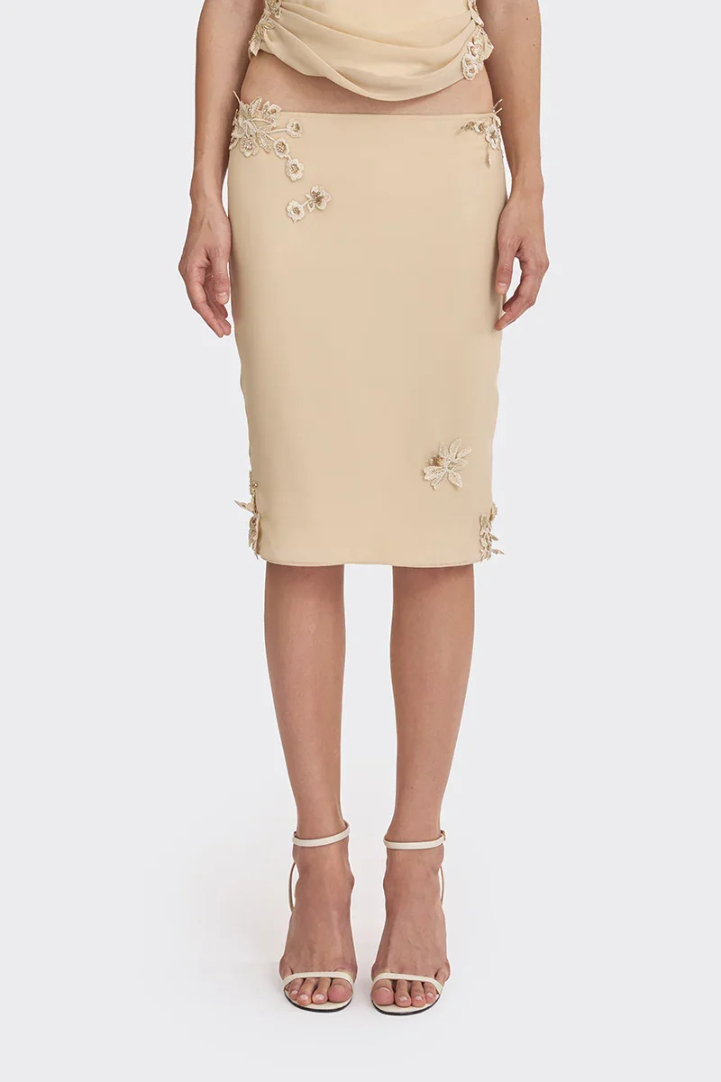 BELLE LACE KNEE-LENGTH SKIRT IN CREAM - 2