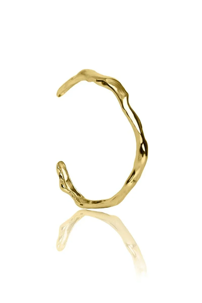GOLD FLOW BANGLE