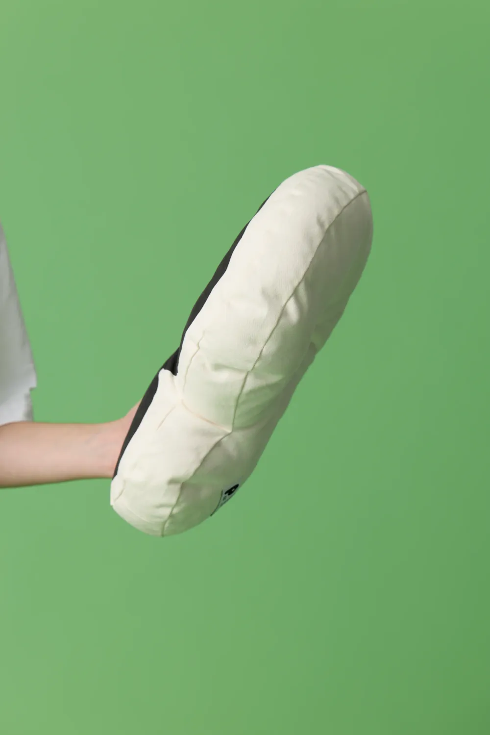 [受注生産・9月末から発送予定] P-CUSHION / SMALL - 3