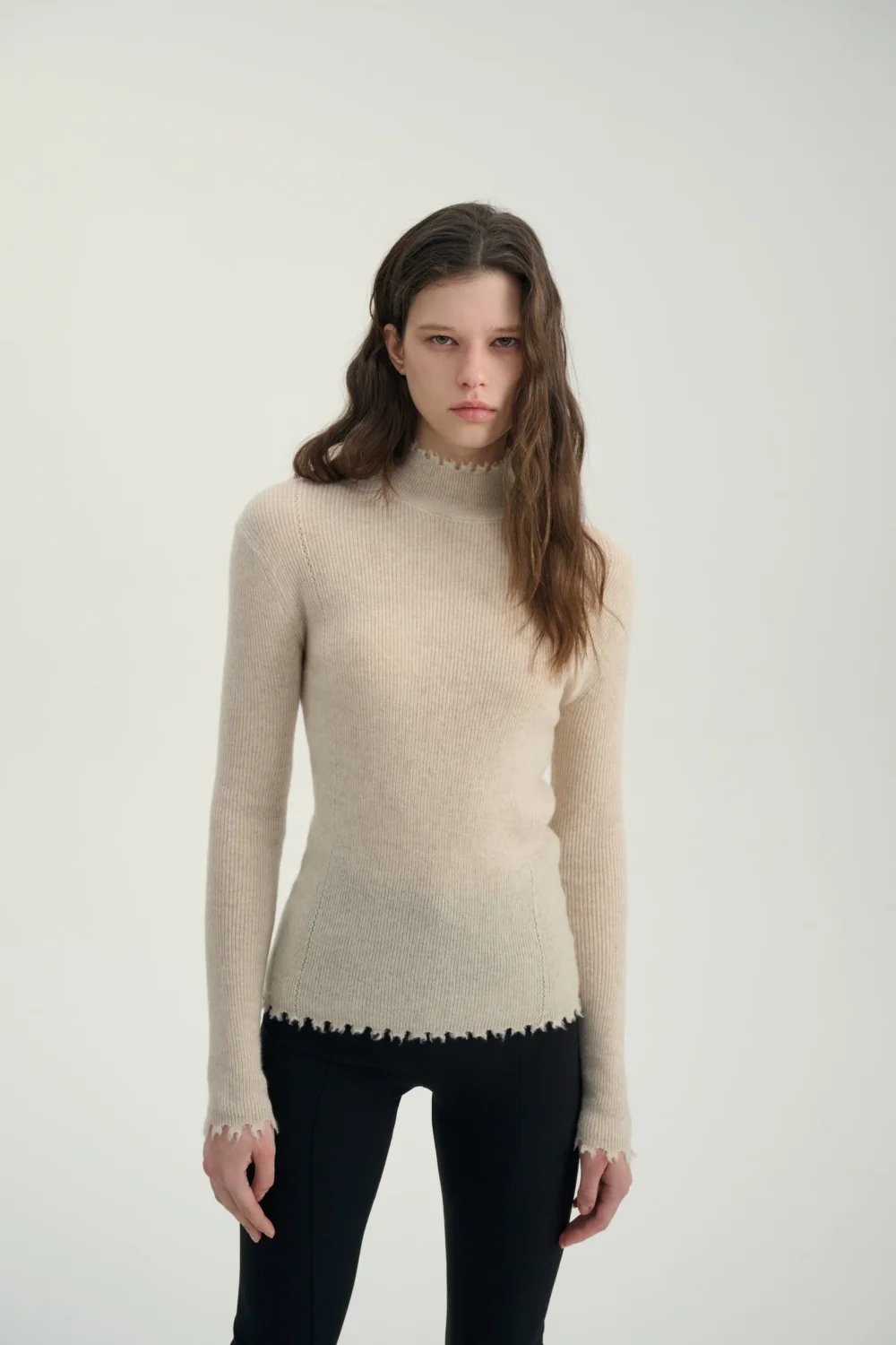Cashmere frayed edge turtleneck