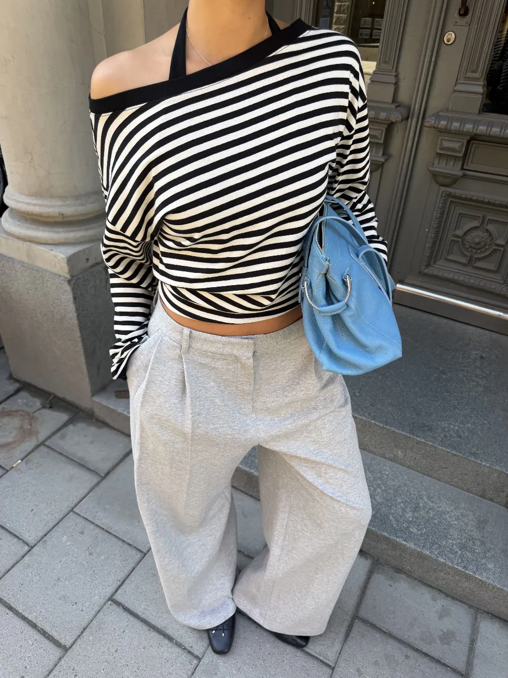 Front Pleated Jogger Pants Grey - 3
