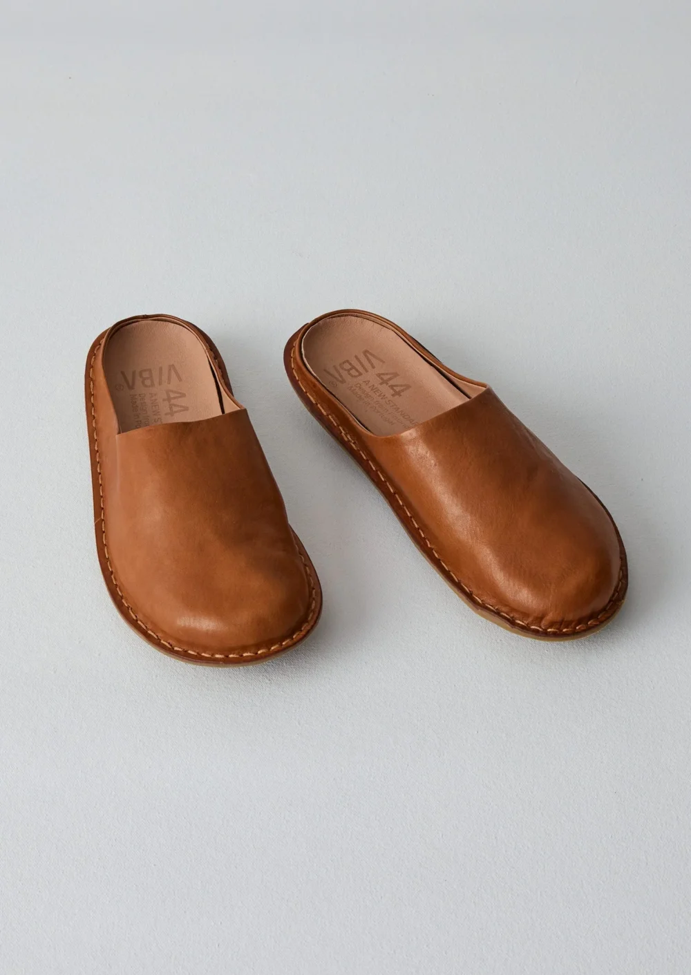 Vibae Mules | Tan