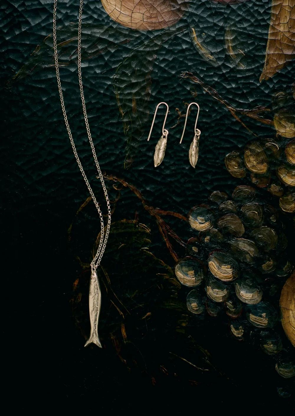 Alba Silver Fish Pendant Necklace | Silver - 4