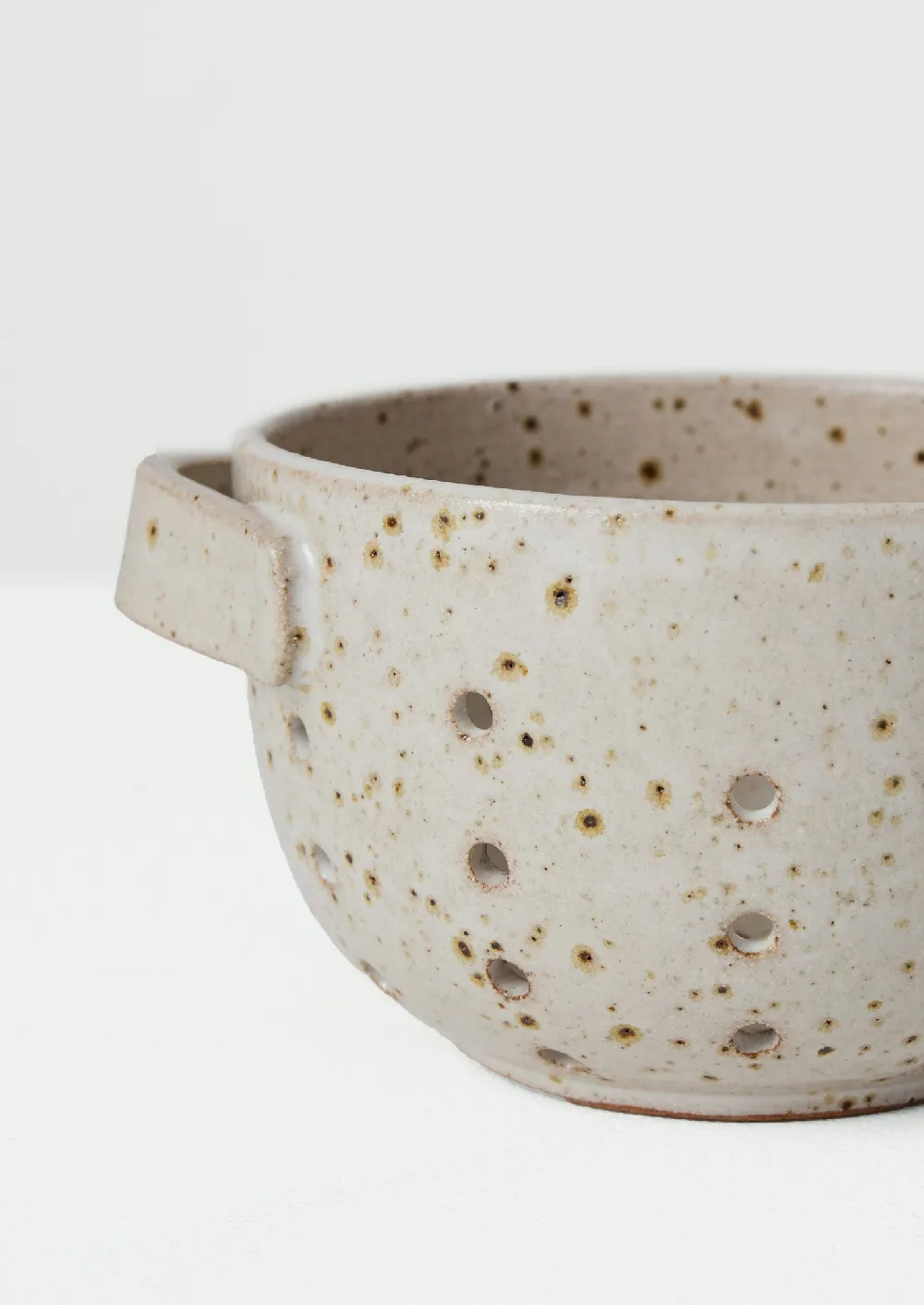 Twinn Pottery Berry Bowl | Speckled Oat - 4