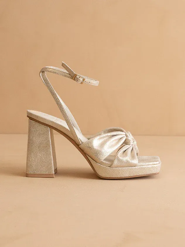 The Zoey | Light Gold knotted band platform heel