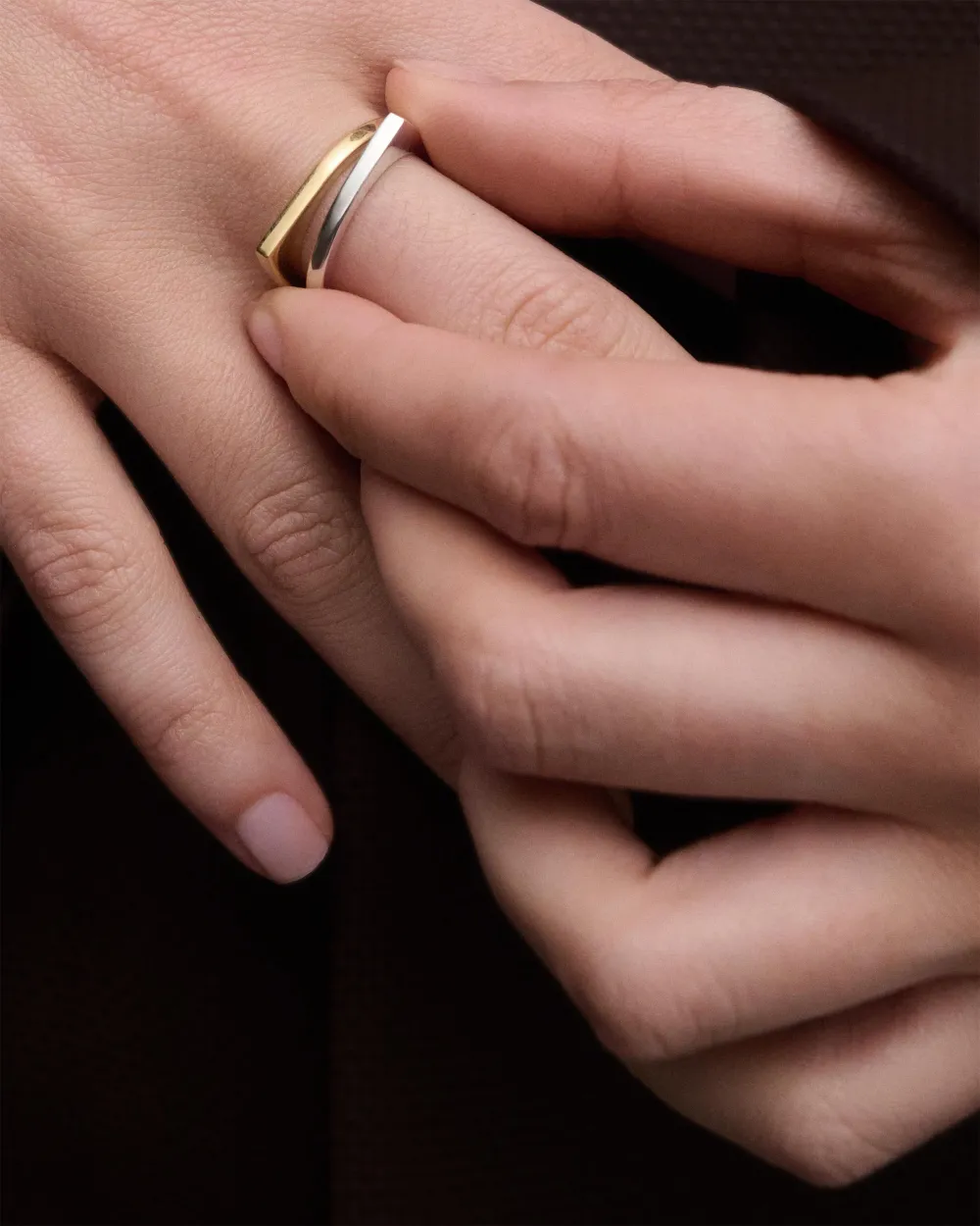 Oda silver ring GRID2