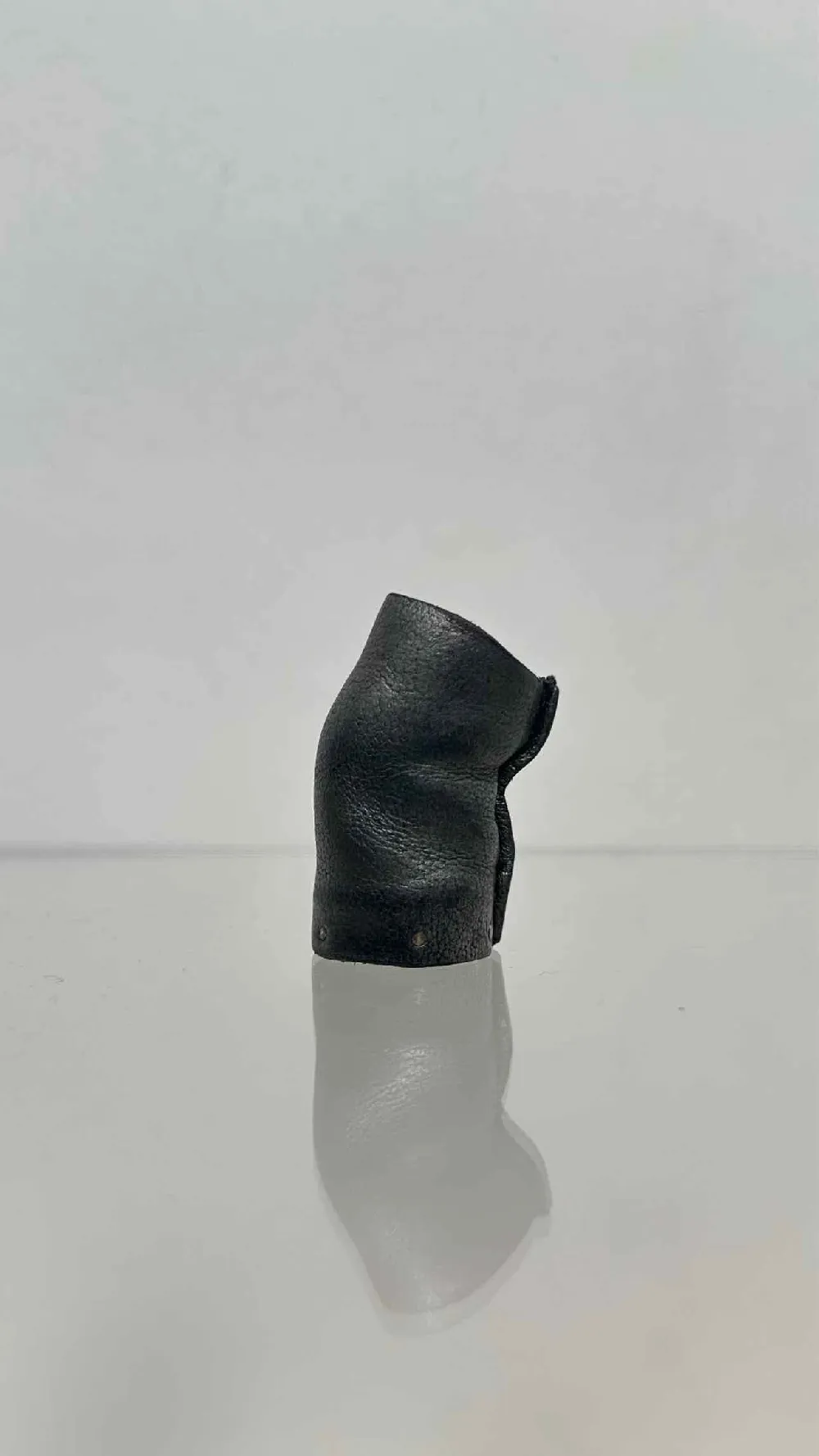 Detaj Leather-R01-VS Ring