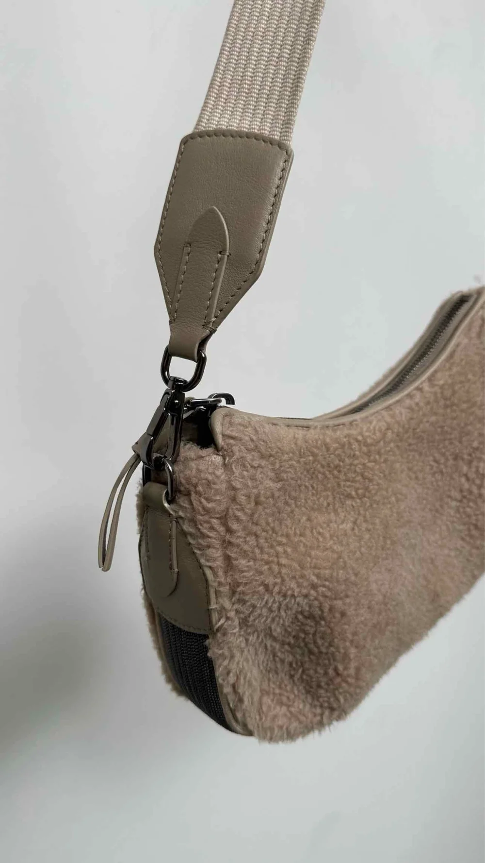 Brunello Cucinelli Shearling Crossbody Bag - 4